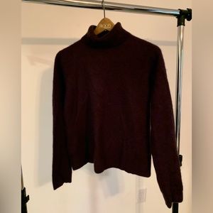 Lord & Taylor cashmere turtleneck sweater